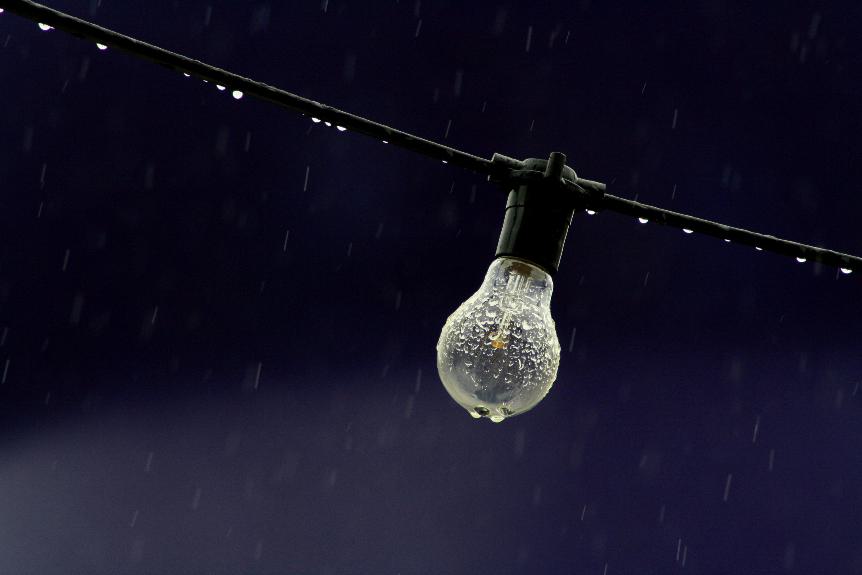 srebrna efektowna lampka nocna