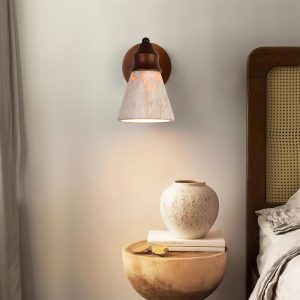 Kinkiet stożkowy z trawertynu beżowy 11 x 15 cm nastrojowy