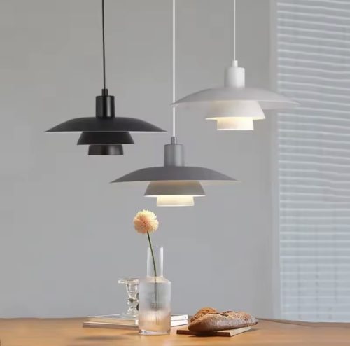 Trójwarstwowa lampa wisząca z aluminiowymi kloszami 40 cm