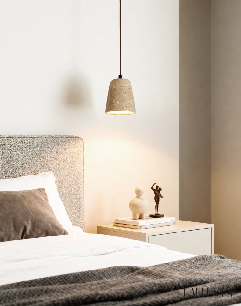Amalfia - lampa wisząca trawertynowa żółta, detal mocowania i przewodu