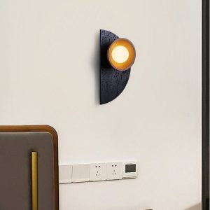 Andinia - Kinkiet nowoczesny czarny trawertyn z drewnem, do sypialni, Ø17xH35 cm