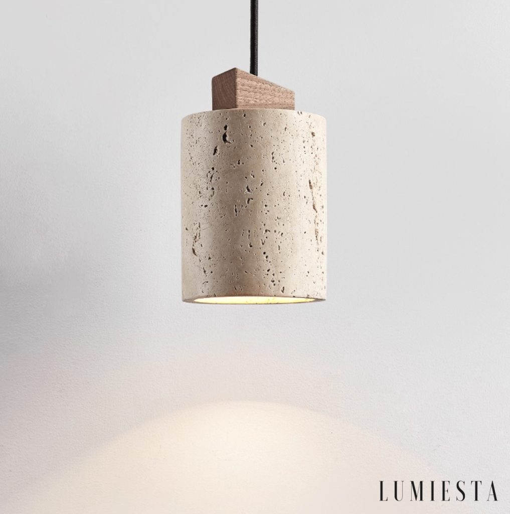 Auretryn 372 - lampa wisząca drewniano-trawertynowa w orzechowym kolorze, widok z boku