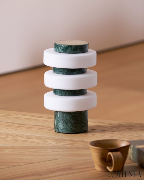 Lumiesta-meridia-lampa-stoowa-z-trawertynu-lub-marmuru-biaa-do-salonu-18-x-h30-cm-5.jpg Meridia - Lampa stołowa z trawertynu lub marmuru, biała do salonu Ø18 x H30 cm