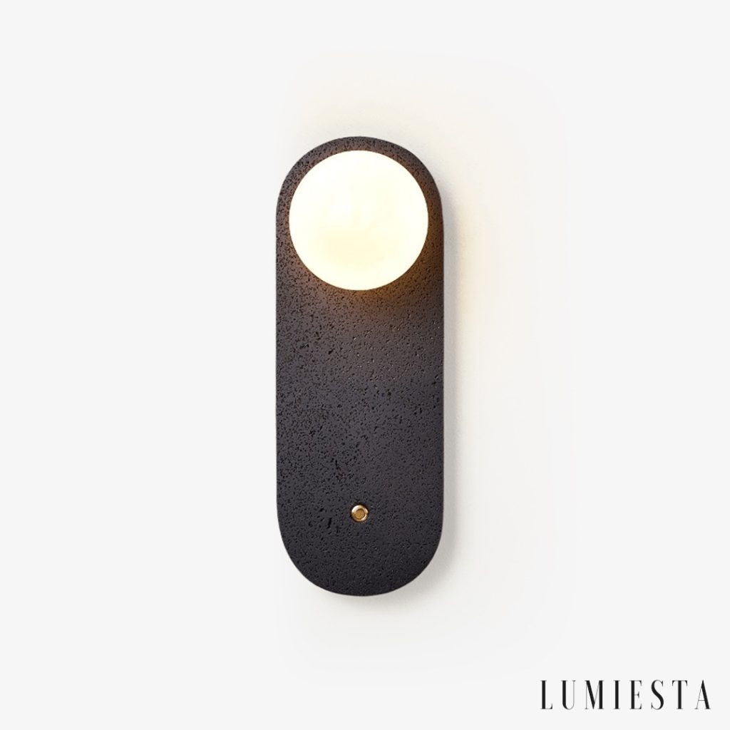 Kinkiet trawertynowy czarny Onyvera Ø14x38 cm — minimalistyczna lampa ścienna na białym tle