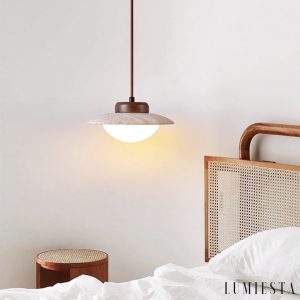 RivieraX - drewniana lampa wisząca z żółtym trawertynem, detal górnej części