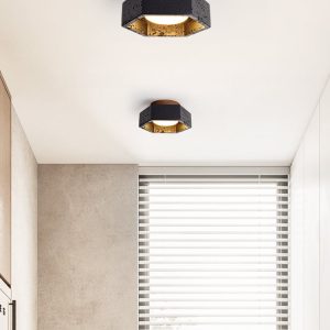 Lumiesta-rivieris-plafon-trawertynowy-czarny-z-drewnem-orzechowym-do-salonu-177-cm-7.jpg Rivieris - Plafon trawertynowy czarny z drewnem orzechowym do salonu Ø17×7 cm