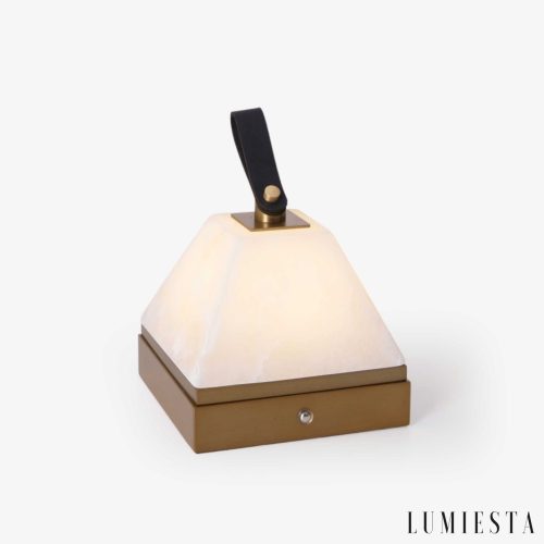 Lampa stołowa alabastrowa złota Toscoria, widok z przodu, do sypialni