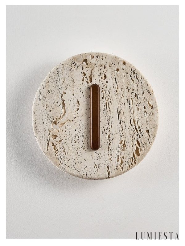 Tuluma - Kinkiet trawertynowy drewniany, orzechowo-żółty, do salonu, Ø25x25 cm