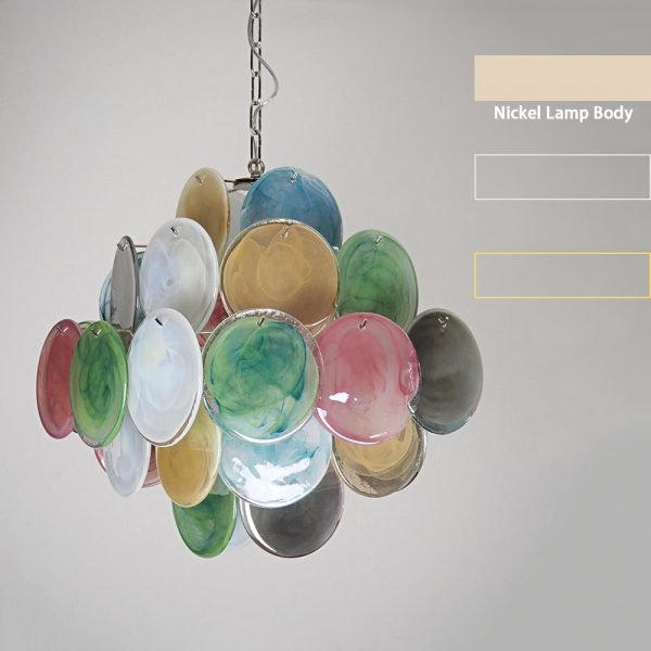 Vintage-Murano-Colorful-Glass-Chandelier-Vidirlighting6_1.jpg Witryna z kolorowym żyrandolem Murano o średnicy 49cm
