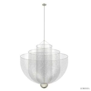 Lampa wisząca Meshmatics 60 cm, boczny widok srebrnej ażurowej konstrukcji