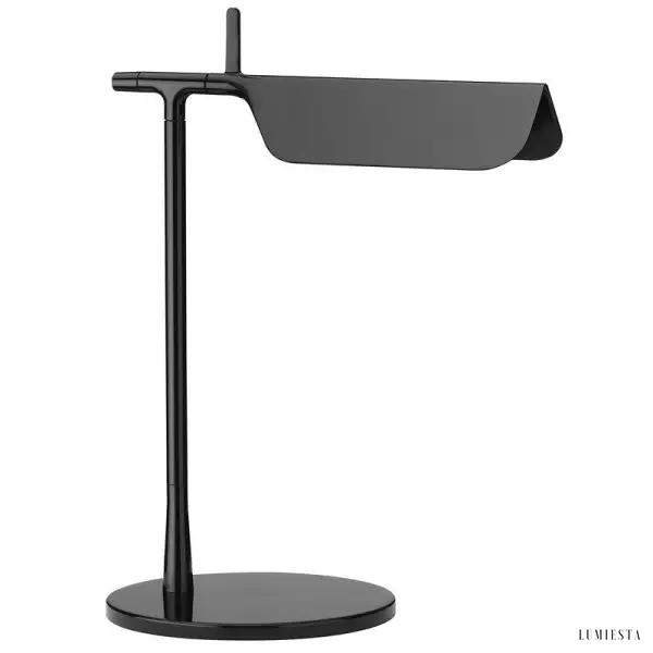 Lampa biurkowa Tab z regulowanym kloszem, boczny widok ramienia i przegubu