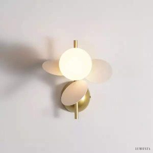 Kolorowa lampa ścienna w kształcie globu z liśćmi