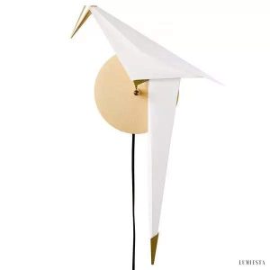 Lampka ścienna Perch w kształcie origami ptaka, biała forma i złote wnętrze skrzydeł