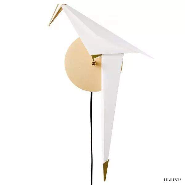 Lampka ścienna Perch w kształcie origami ptaka, biała forma i złote wnętrze skrzydeł