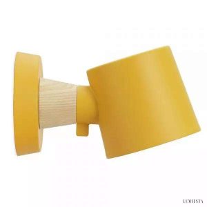 Lampka ścienna Normann Copenhagen Rise w minimalistycznym stylu