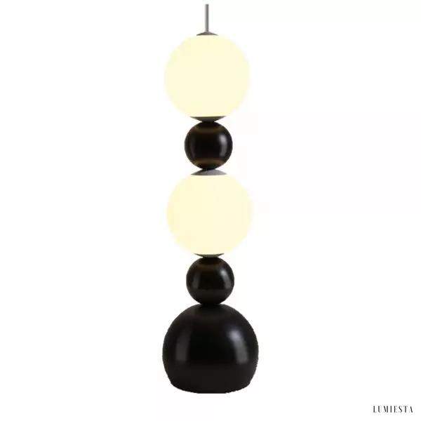 Lampa podłogowa Molecular Ball z trzema białymi kulami ustawionymi na różnych wysokościach