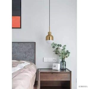 Lampa wisząca Niku złoty metalowy żyrandol szklany klosz