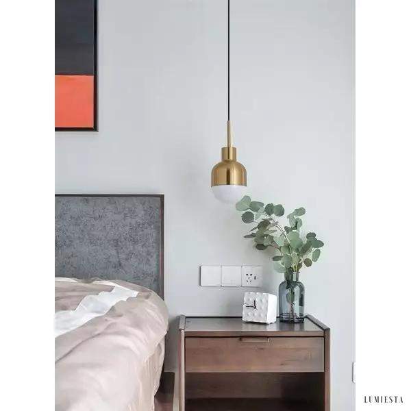 Lampa wisząca Niku złoty metalowy żyrandol szklany klosz