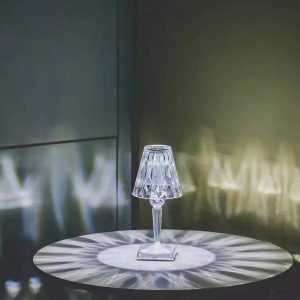 Elegancka lampka stołowa LED w stylu barokowym z akumulatorem