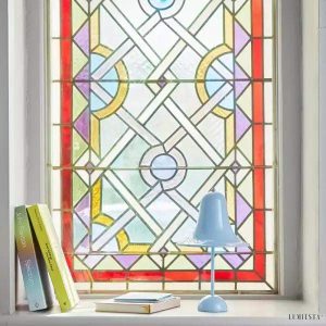 Lampka stołowa Pantop w kształcie dzwonu dostępna w różnych kolorach