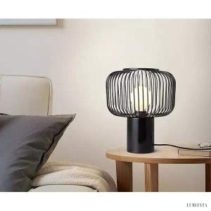 Lampa stołowa Hollow Lantern w nowoczesnym stylu