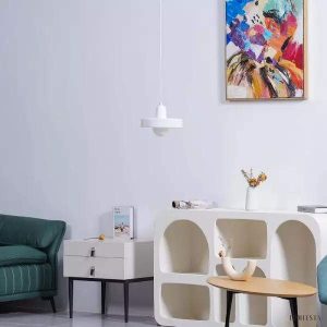 Nowoczesna lampa wisząca z kolorowym kloszem PMMA