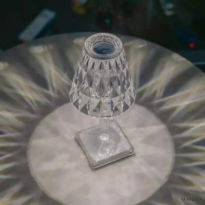 Elegancka lampka stołowa LED w stylu barokowym z akumulatorem