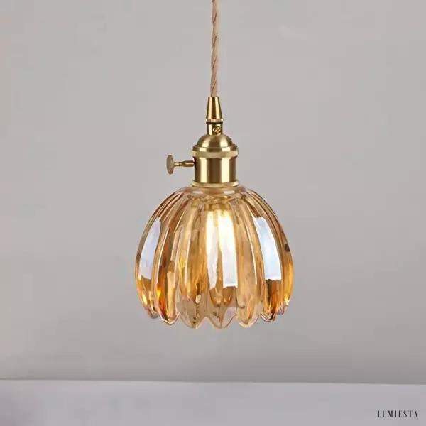Flower-shaped pendant lamp inspired by Japan