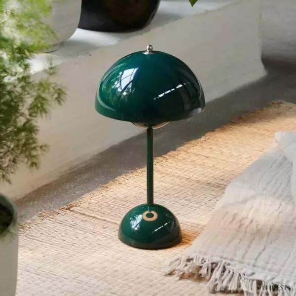 Stylish Bloom L9 Table Lamp with Dimmer