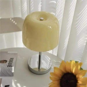 image_12-200.jpg Minimalistyczna lampa stołowa Bauhaus z kolorowym kloszem