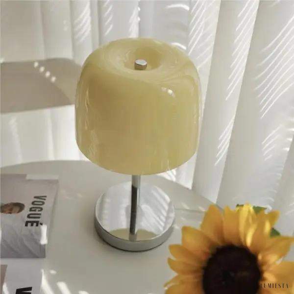 image_12-200.jpg Minimalistyczna lampa stołowa Bauhaus z kolorowym kloszem