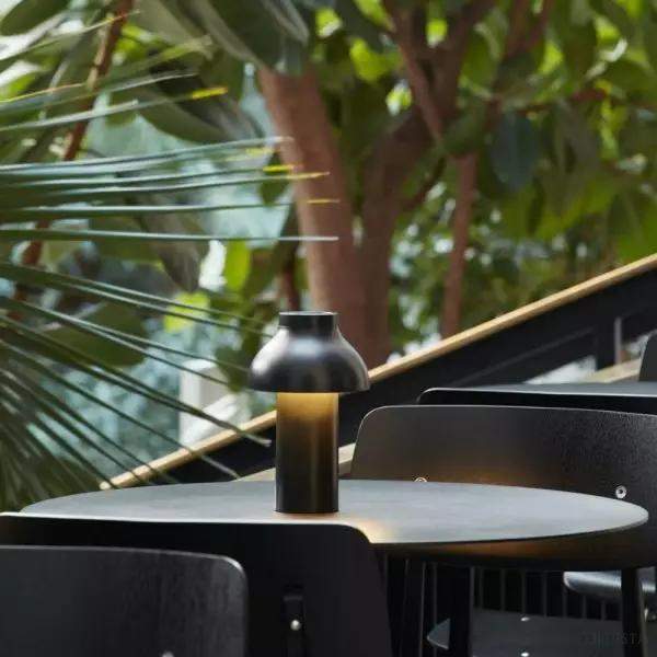 Lampa stołowa wysokiej jakości z dotykowym ściemniaczem