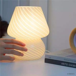Lampa stołowa grzybek alabastrowa - subtelna linia i łagodne zaokrąglenie