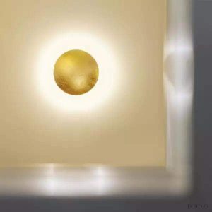 Nowoczesna lampa ścienna Lederam z regulowanym dyskiem