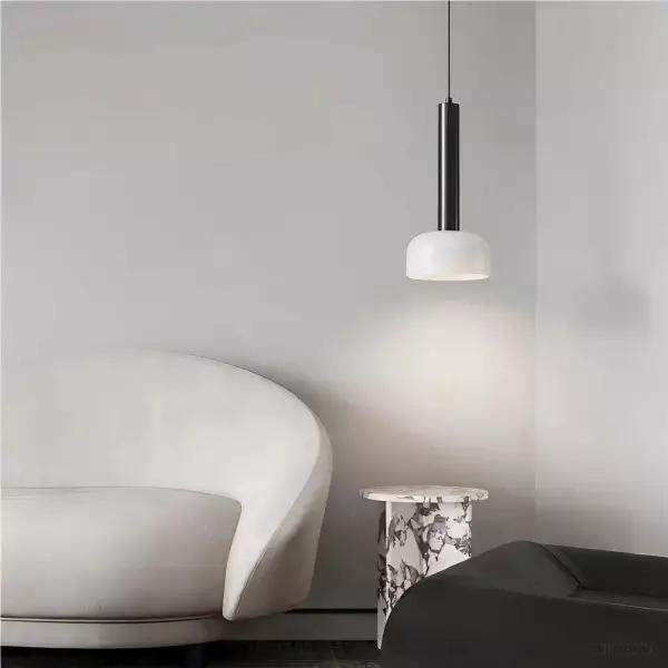 Nowoczesna włoska lampa wisząca minimalistyczna z kloszem szklanym