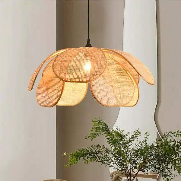 Petal - Rattanowy żyrandol rustykalny w kształcie płatków