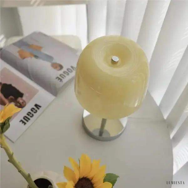 image_14-132.jpg Minimalistyczna lampa stołowa Bauhaus z kolorowym kloszem