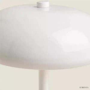 Stylowa minimalistyczna lampa stołowa w różnych kolorach