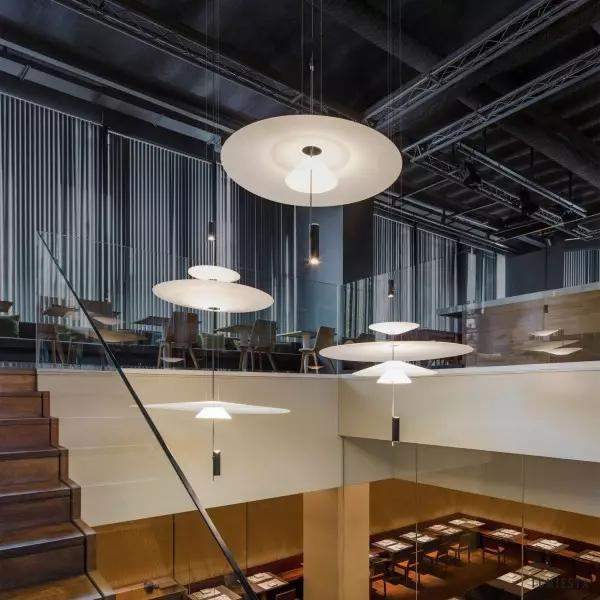 image_14-97.jpg Itiwi – lampa wisząca w nowoczesnym stylu - wielowarstwowa