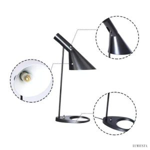 Asymetryczna metalowa lampa stołowa biała - detal metalowego klosza