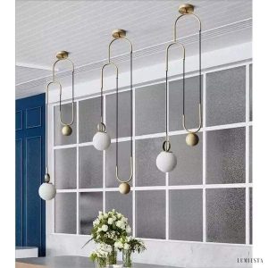 Nowoczesna lampa wisząca w kształcie koła mosiężna i szklana