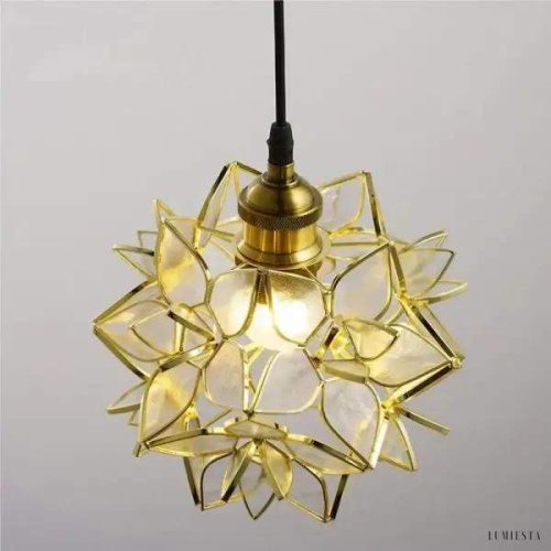 Lampa wisząca ze szkła kwiatowego w stylu dekoracyjnym