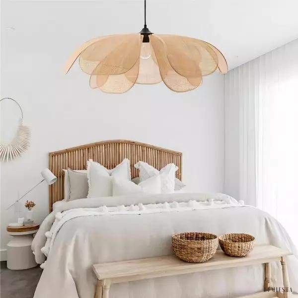 Petal - Rattanowy żyrandol rustykalny w kształcie płatków