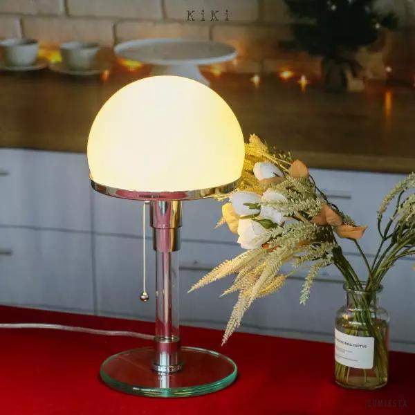 Lampa stołowa Bauhaus Wagenfeld z szklanym kloszem