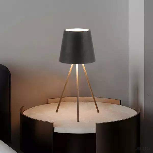 Lampka stołowa z nogami styl minimalistyczny z dimmerem dotykowym