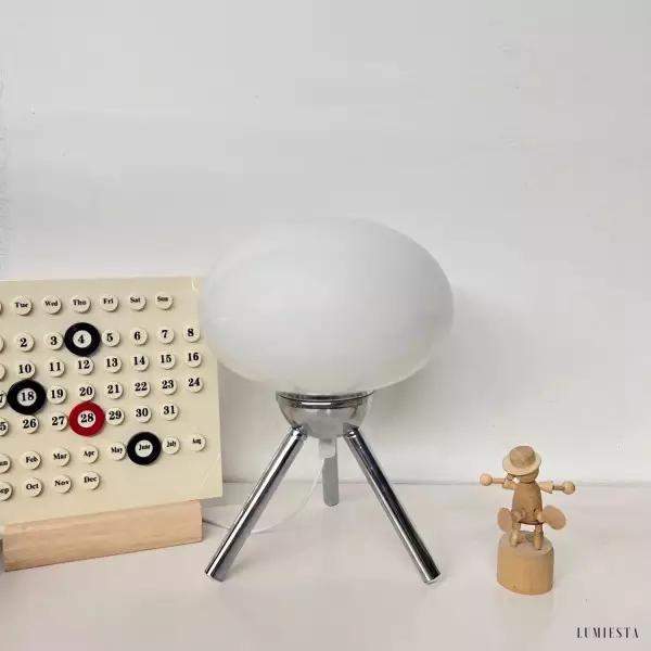 Lampa stołowa Bauhaus Lollipop szklana na trójnogu
