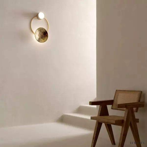 Lampa ścienna Gioielli w stylu nowoczesnym z metalową dekoracją