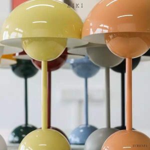 Stylish Bloom L9 Table Lamp with Dimmer