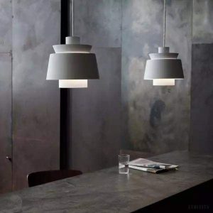 Lampa wisząca Uti retro z białym metalowym kloszem i złotym środkiem