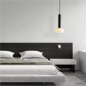 Nowoczesna włoska lampa wisząca minimalistyczna z kloszem szklanym